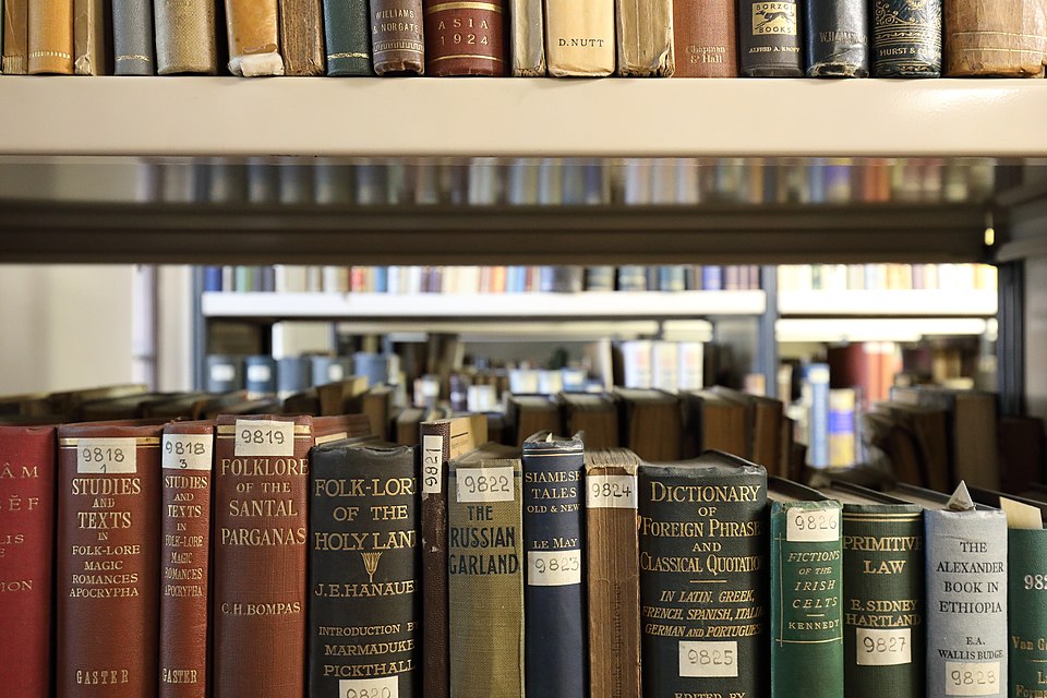 bookshelf